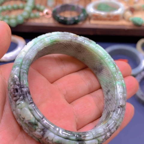 【闪购商品】翡翠颈饰未镶嵌翡翠