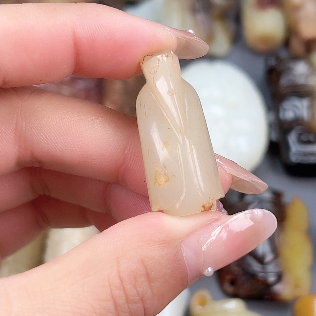 和田玉（糖玉）颈饰未镶嵌