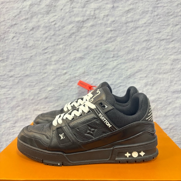 99新 LouisVuitton/路易威登 41码 LV Trainer 黑武士 板鞋