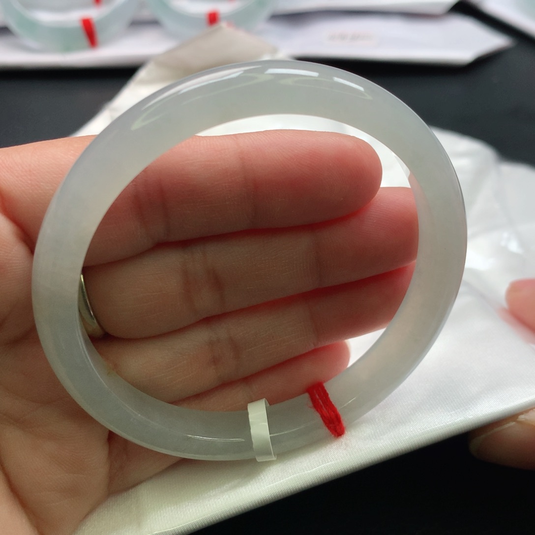 翡翠手镯未镶嵌缅甸57.58