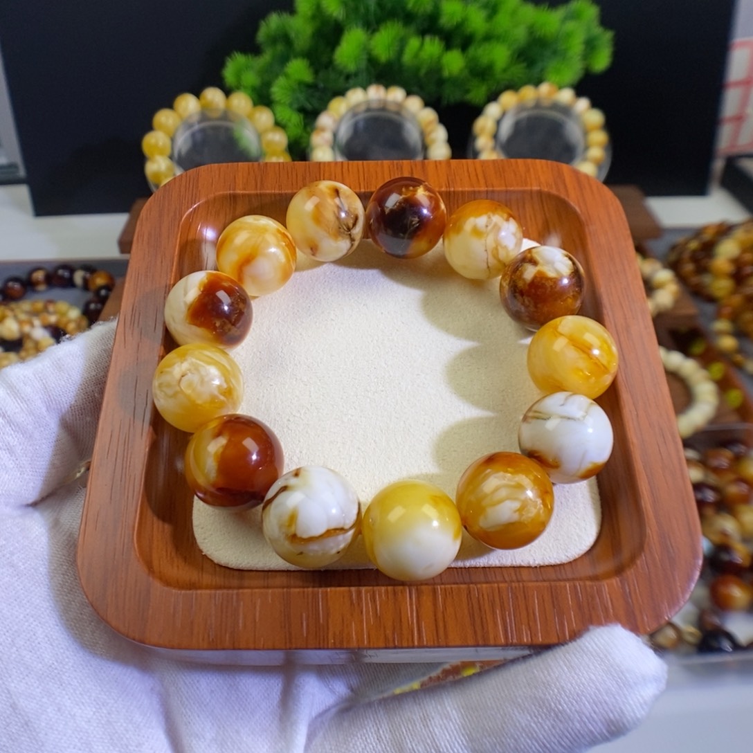 琥珀未镶嵌裸石天然沁色蜜蜡手串16mm左右
