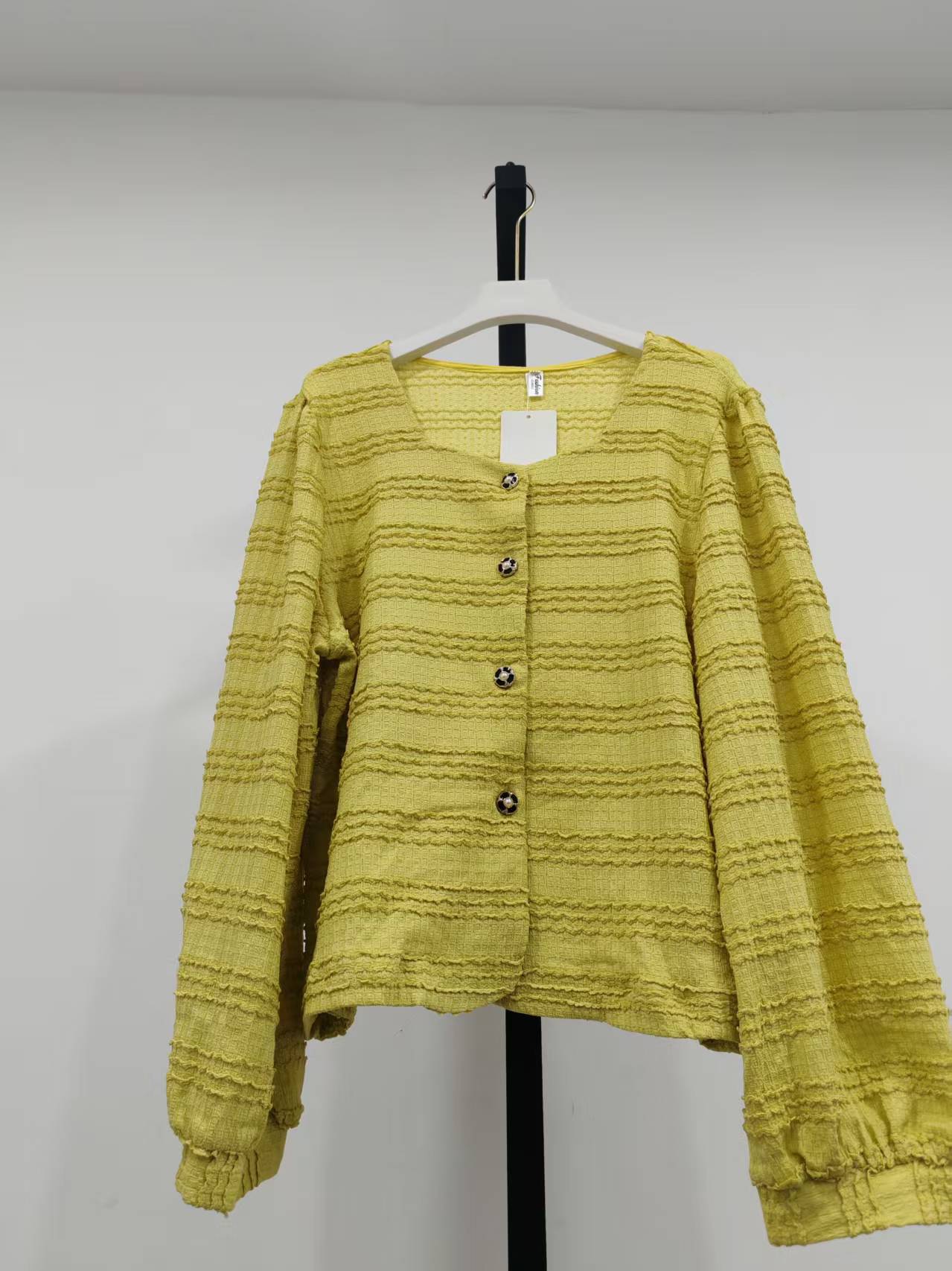 W313 圆脸看衫长袖针织衫 默认微瑕  无运费险 接受不了勿拍