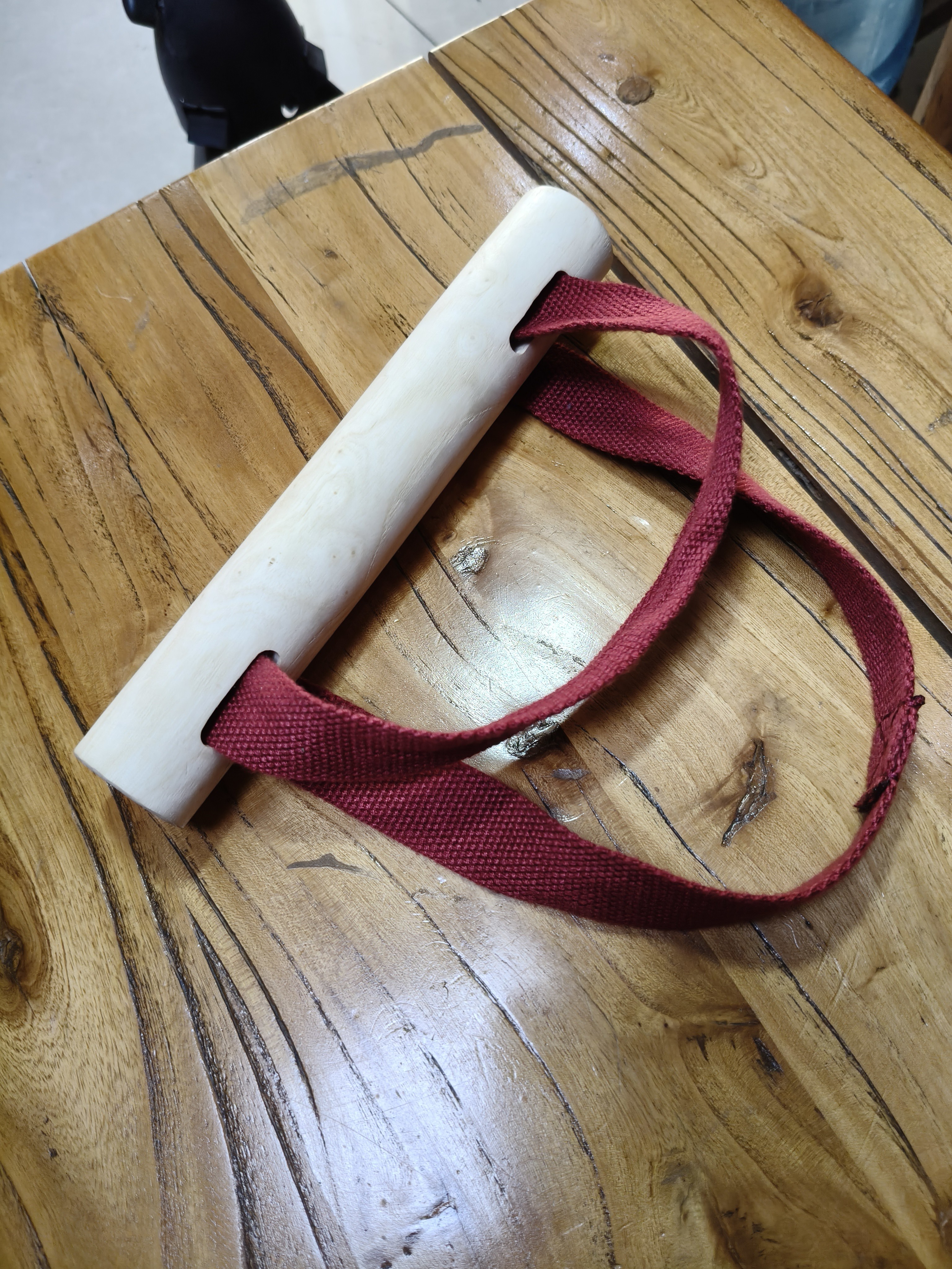 简易指力器，可以当卷把，直径3厘米。可以练拇指旋前