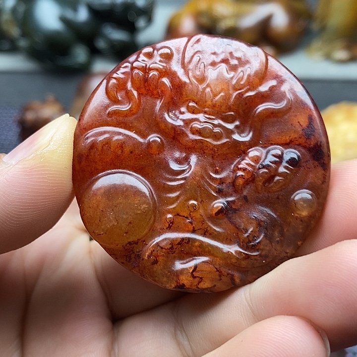 未镶嵌蛇纹石玉颈饰