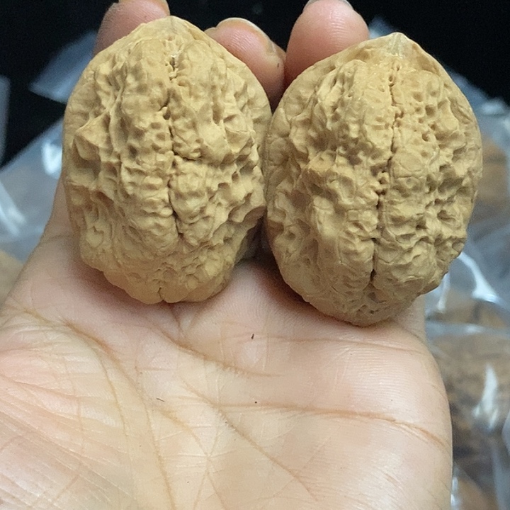 文玩核桃把件云南铁核桃基地69