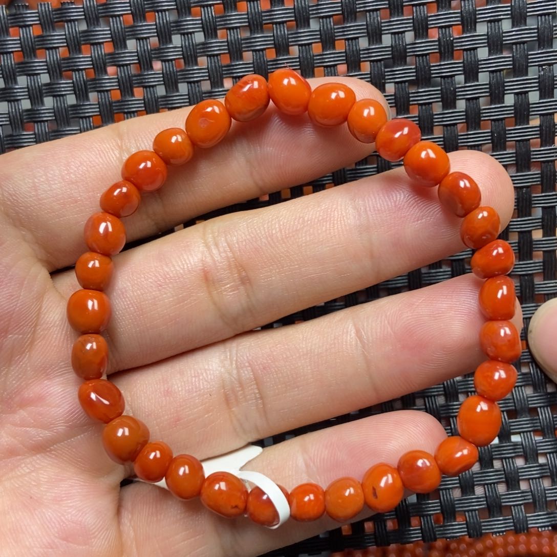 南红玛瑙手串未镶嵌