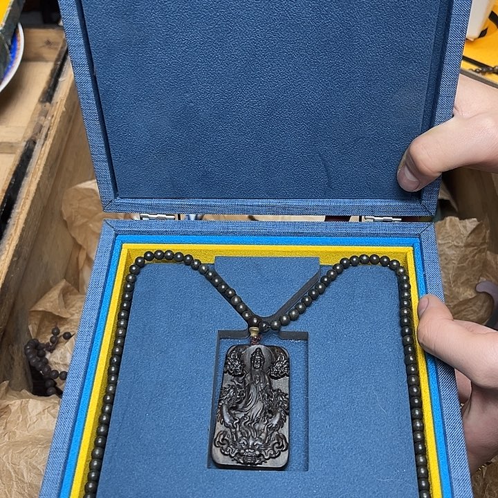 大叶紫檀（黑酸枝木类）