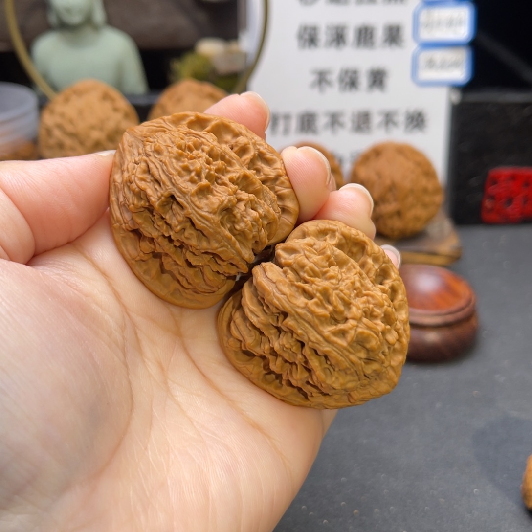 西****把件文玩核桃涿鹿南疆