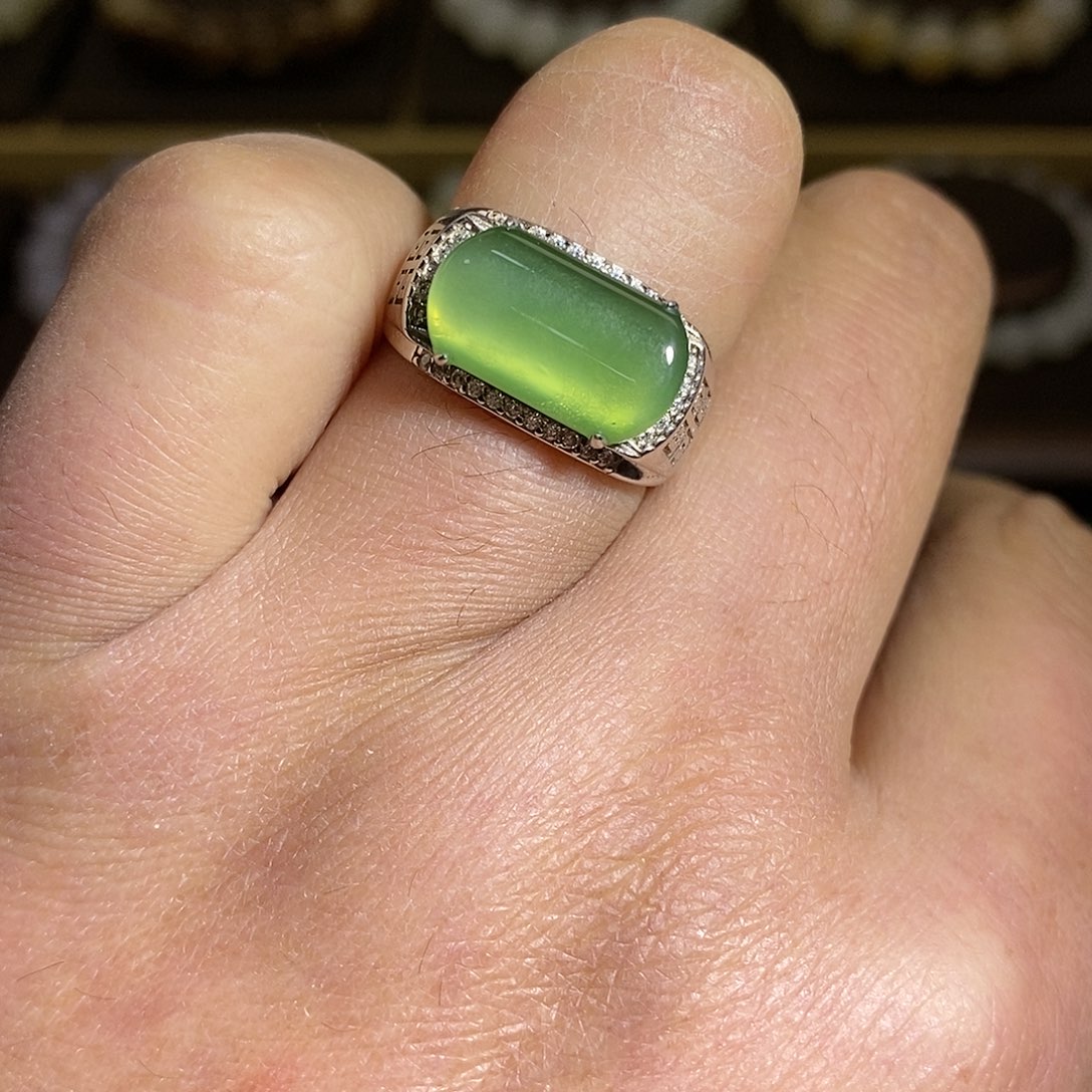 【闪购商品】银S925镶嵌戒指和田玉（碧玉）