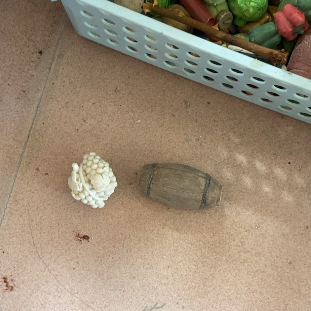 寒***梅树脂默认微瑕 树脂摆件