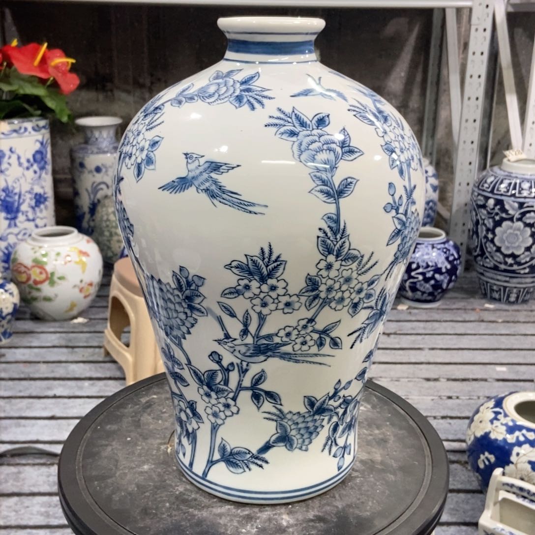 摆件翩*花瓶手绘釉下彩