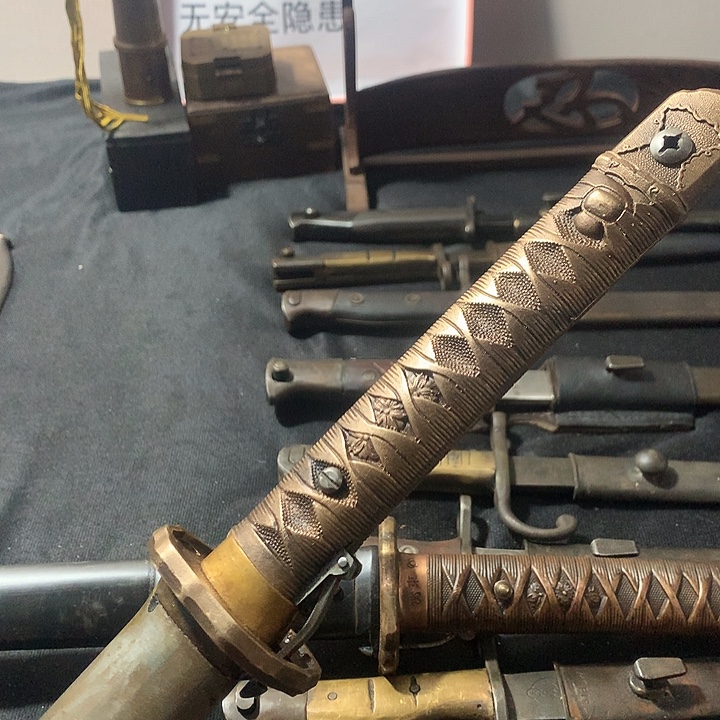 轩***宜铜摆件铜摆件95。 