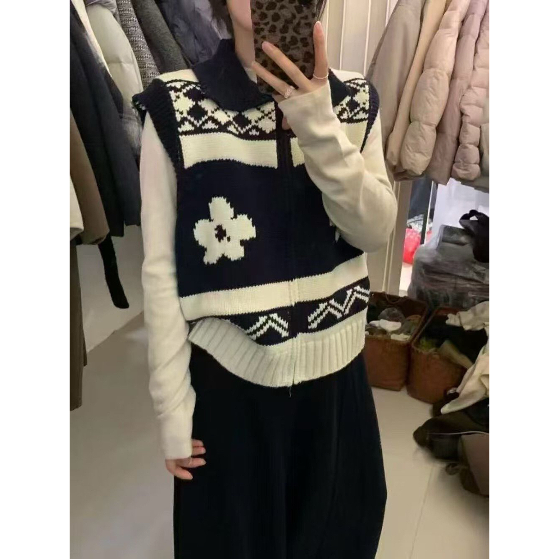 “花屿” 韩式翻领提花厚马甲