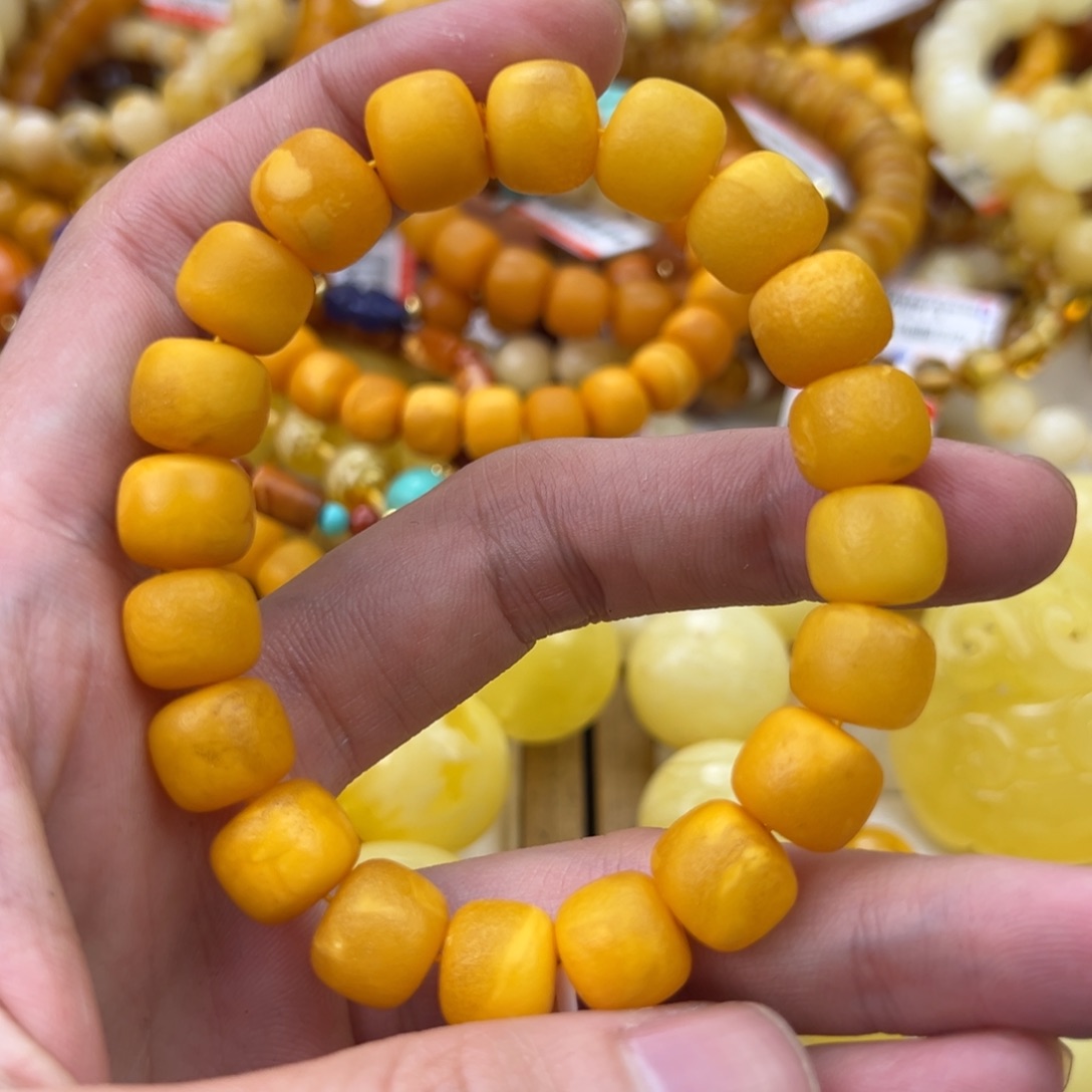 琥珀珠宝奇石未镶嵌