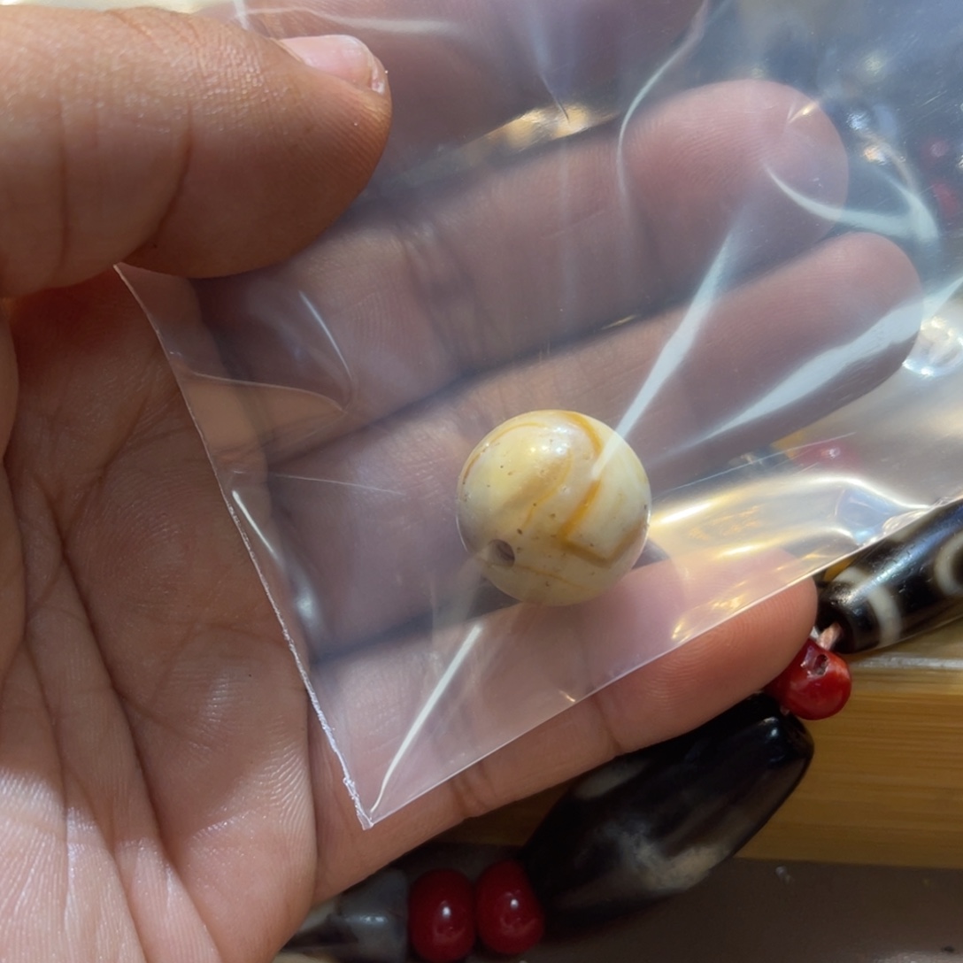 Y***I柏香籽/百香籽吊坠