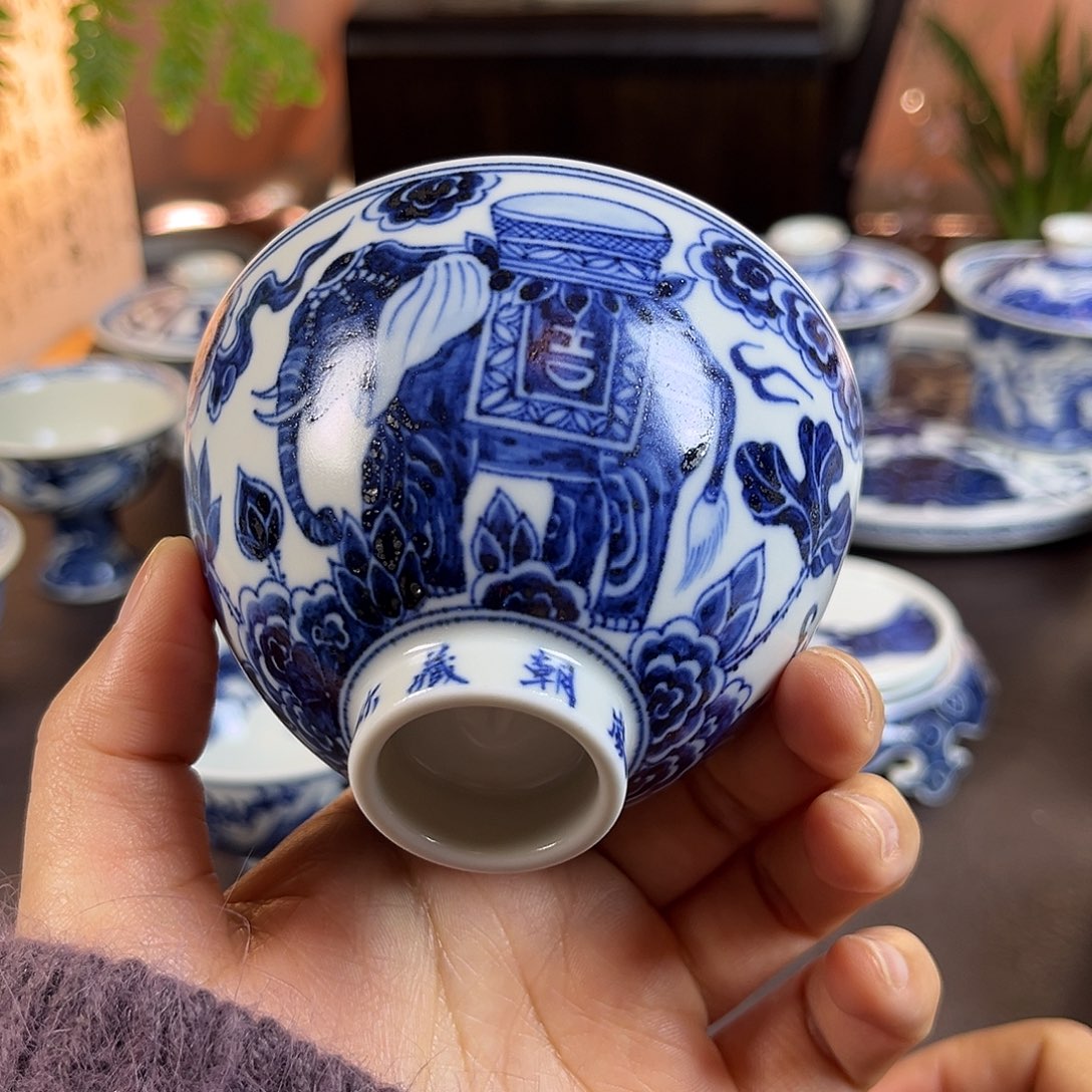 朝岚夕霞仿至正元青花原矿釉烧制全手绘主人杯