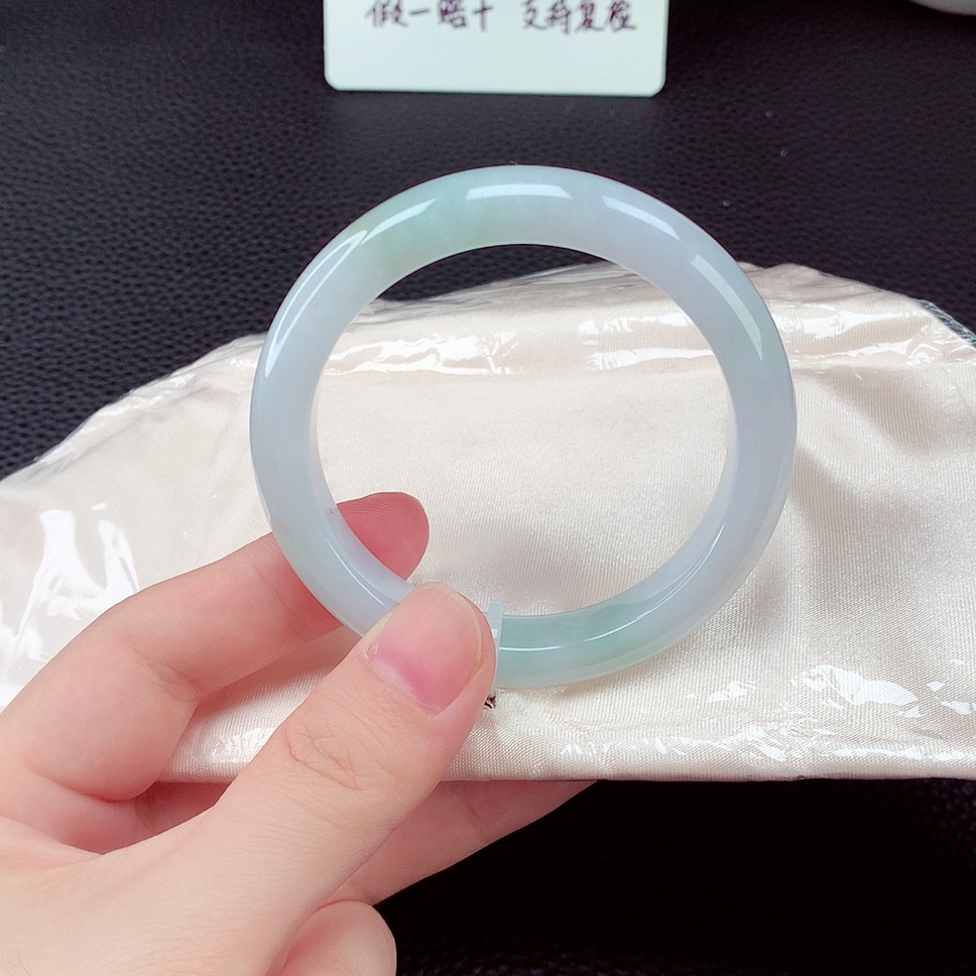 未镶嵌手镯翡翠翡翠