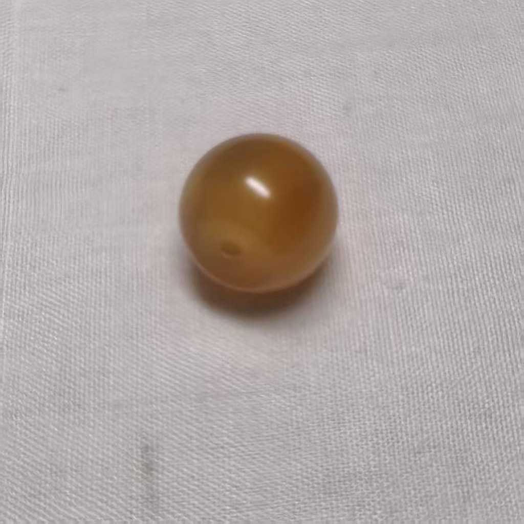 北红玛瑙珠子一个