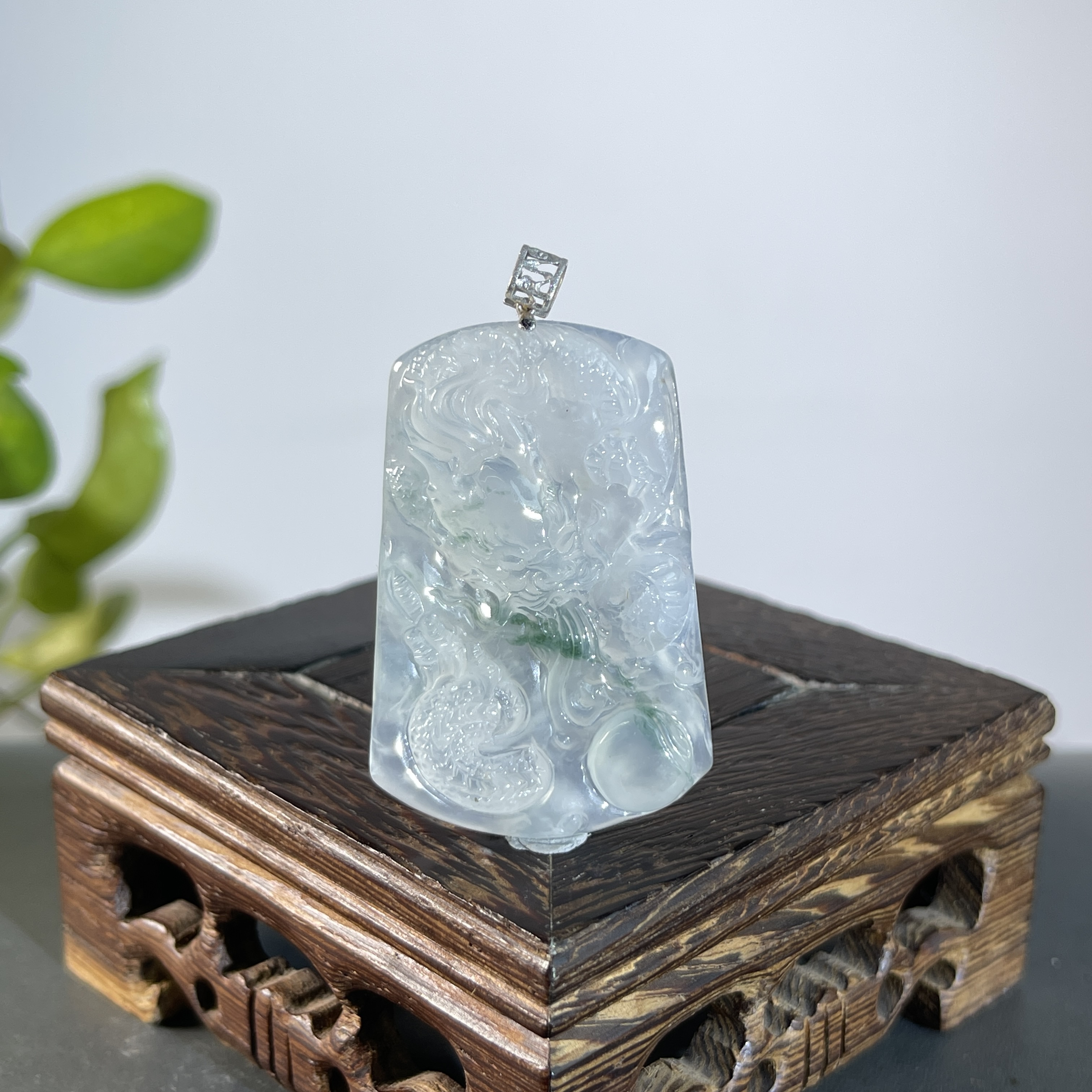 JXB23-210 天然翡翠缅甸A货 18K扣头龙牌