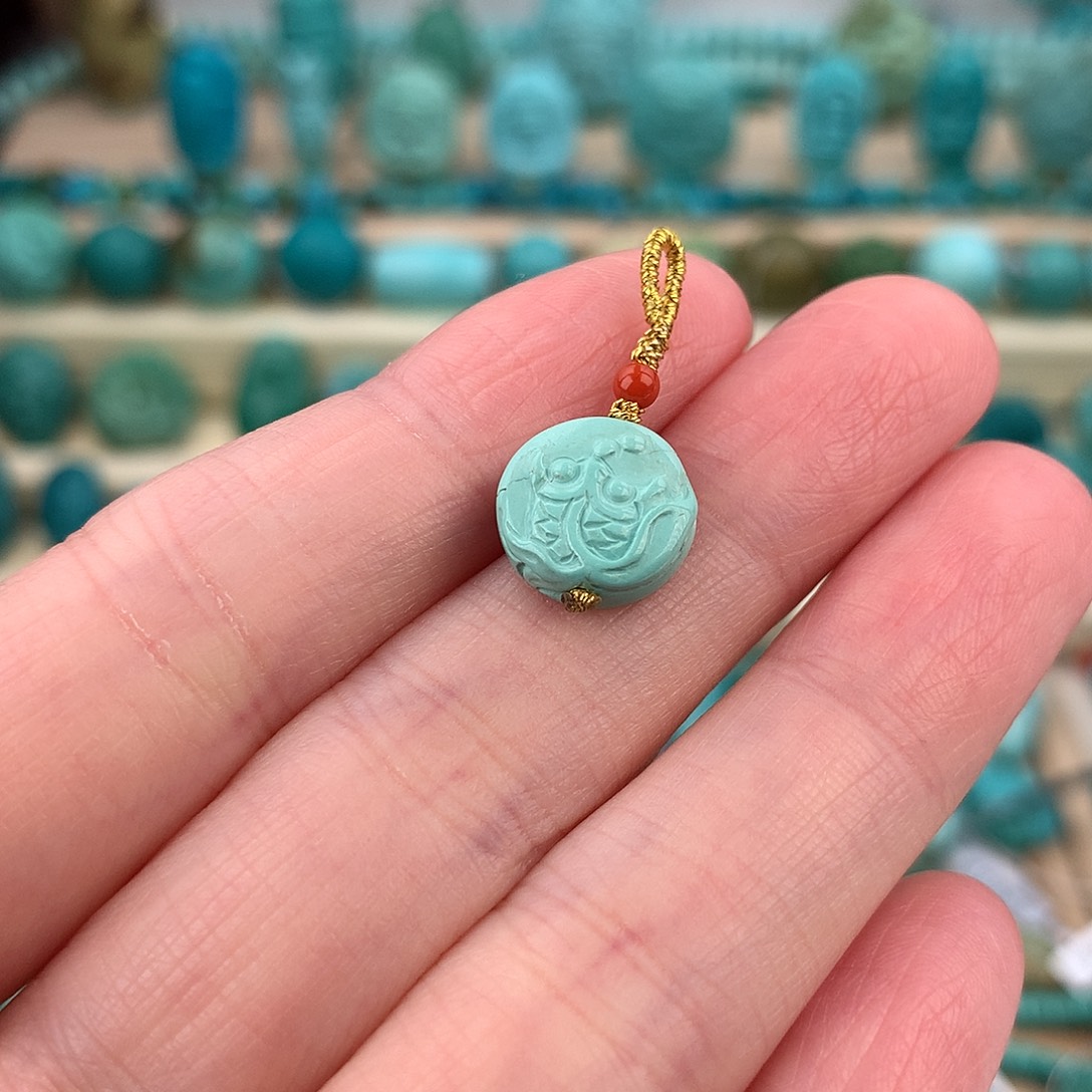 绿松石未镶嵌珠宝奇石