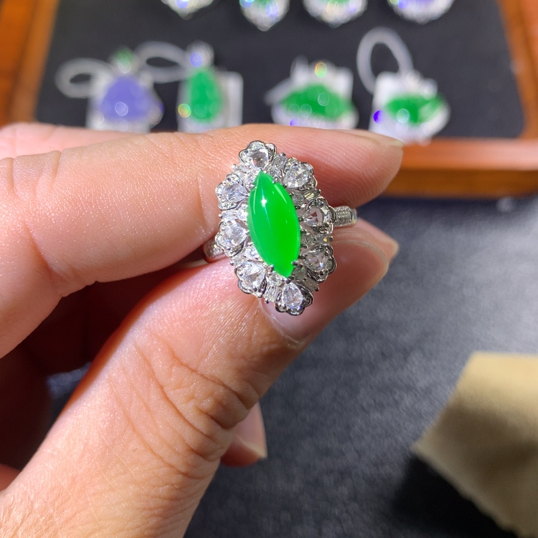 翡翠18K金镶嵌戒指两用款