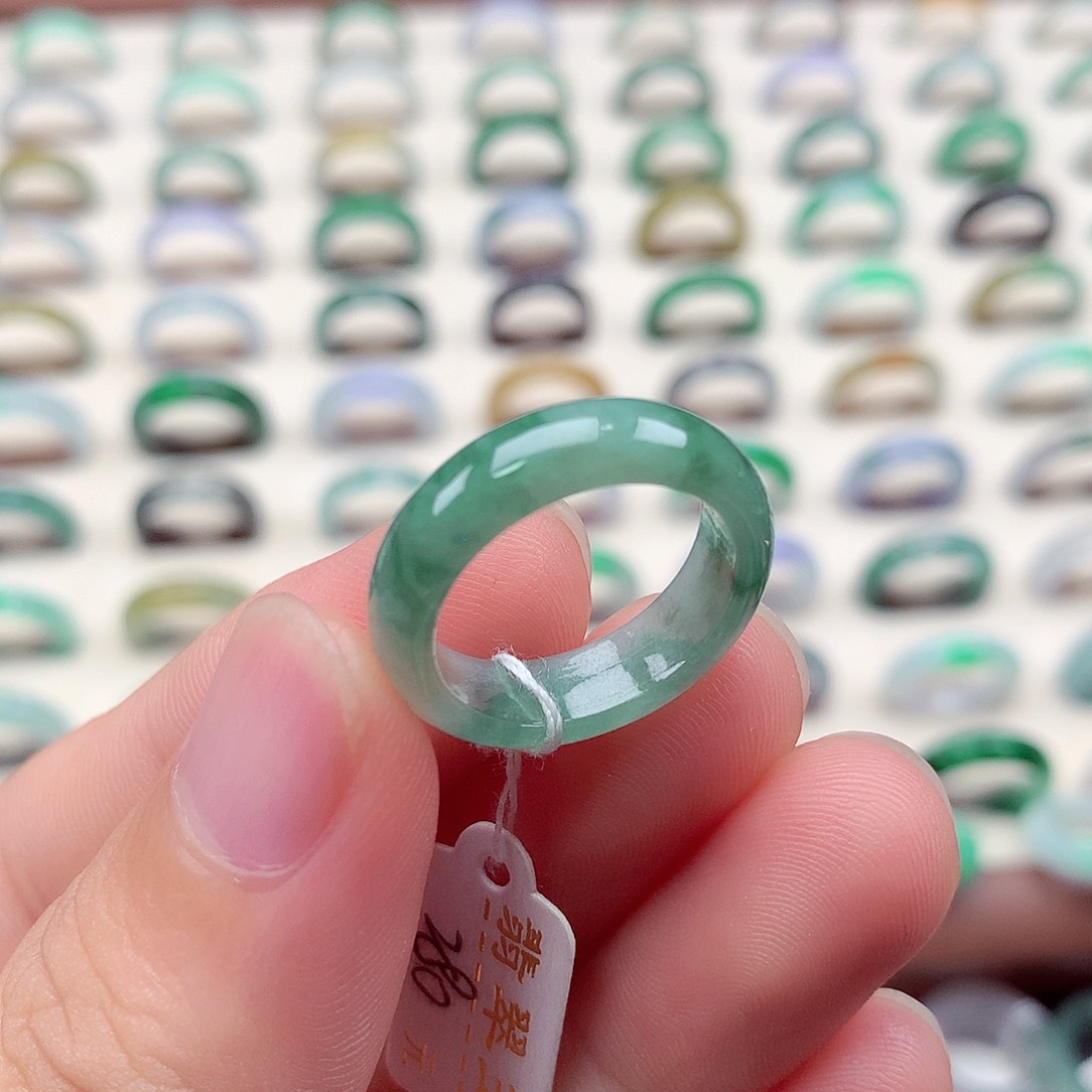 翡翠戒指未镶嵌14-15号