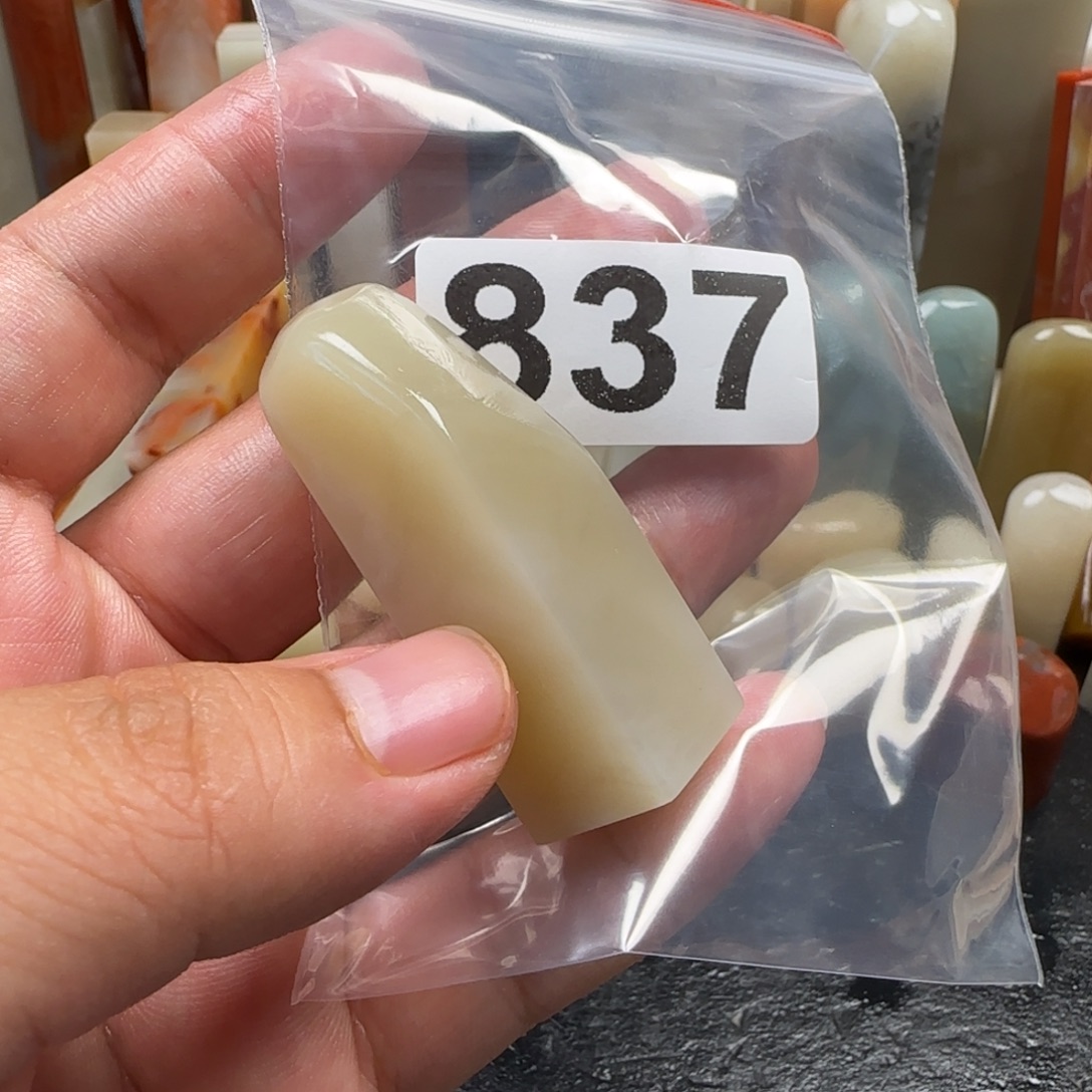 天***尘老挝石老挝       