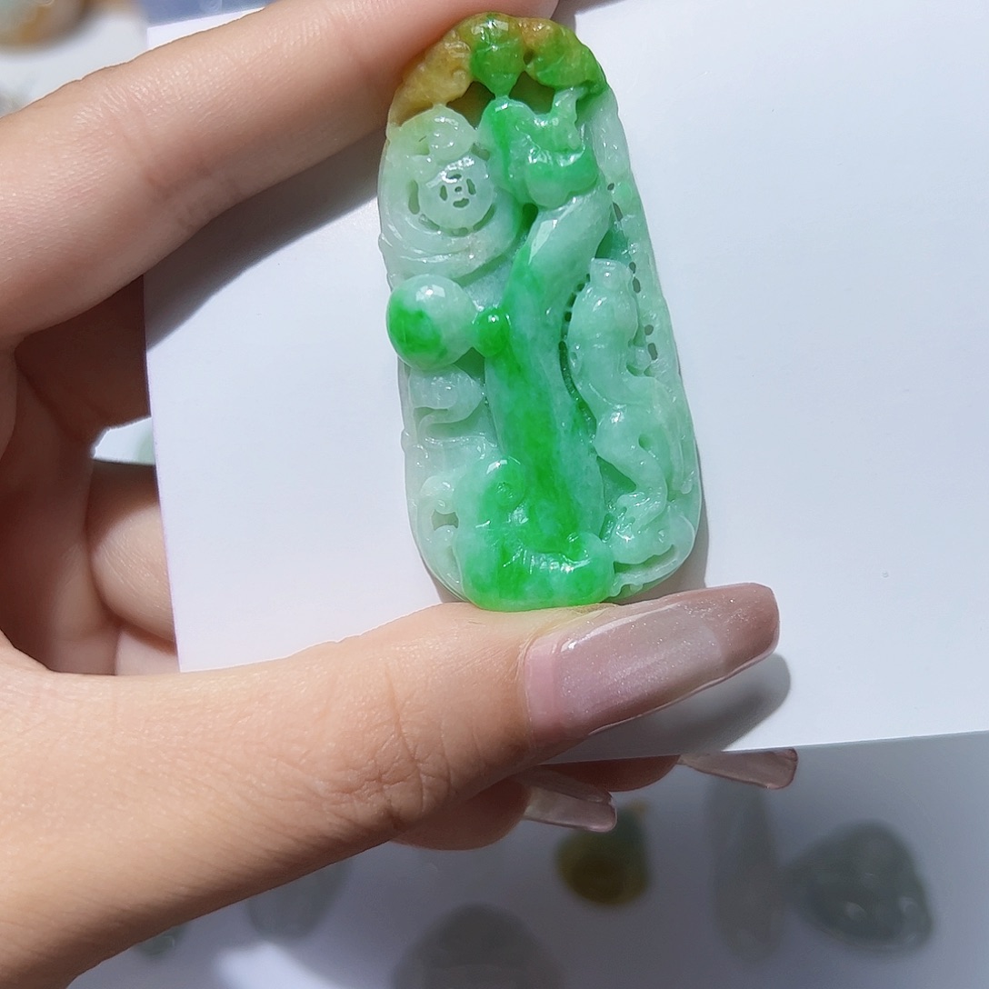 翡翠未镶嵌颈饰天然A货翡翠