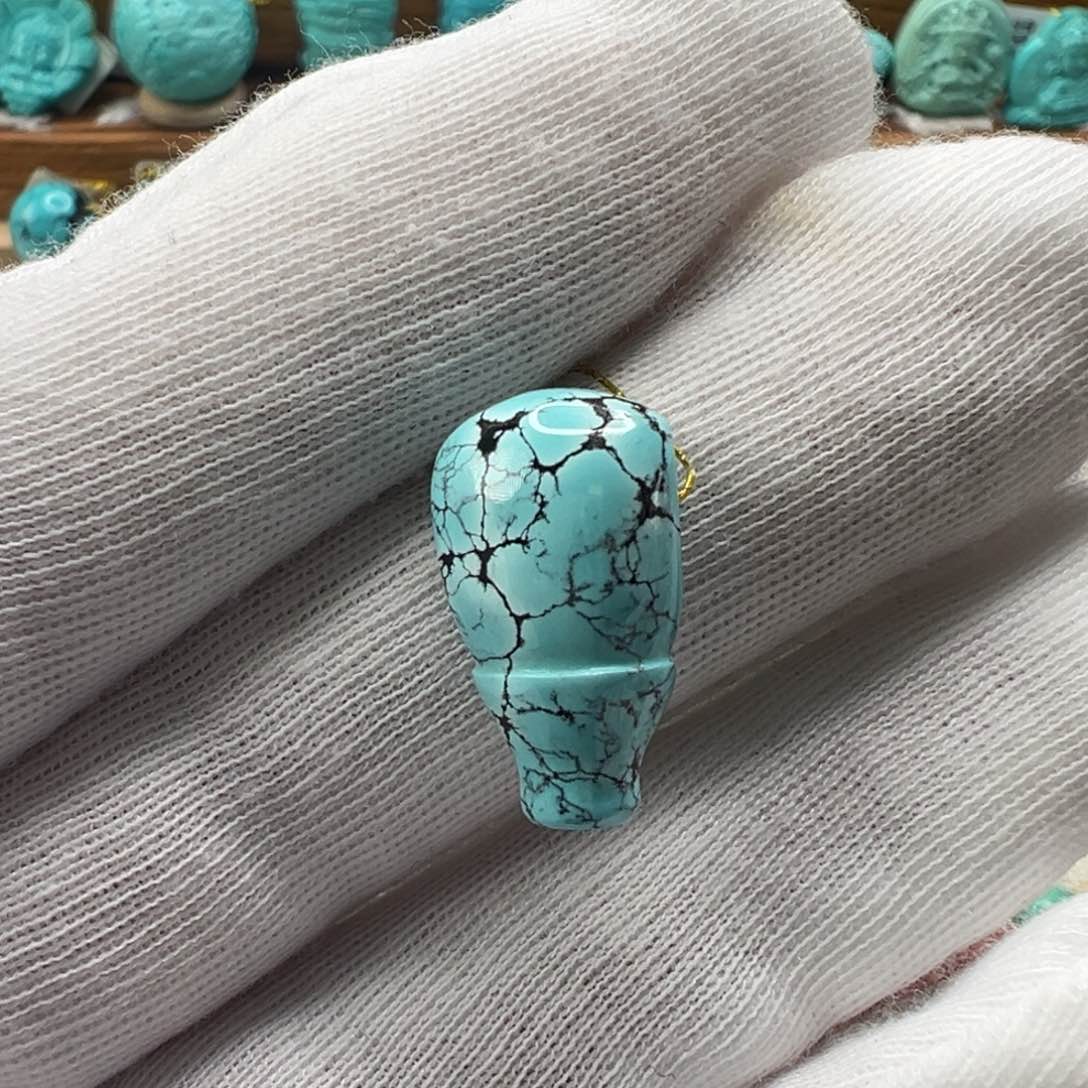 绿松石配饰未镶嵌