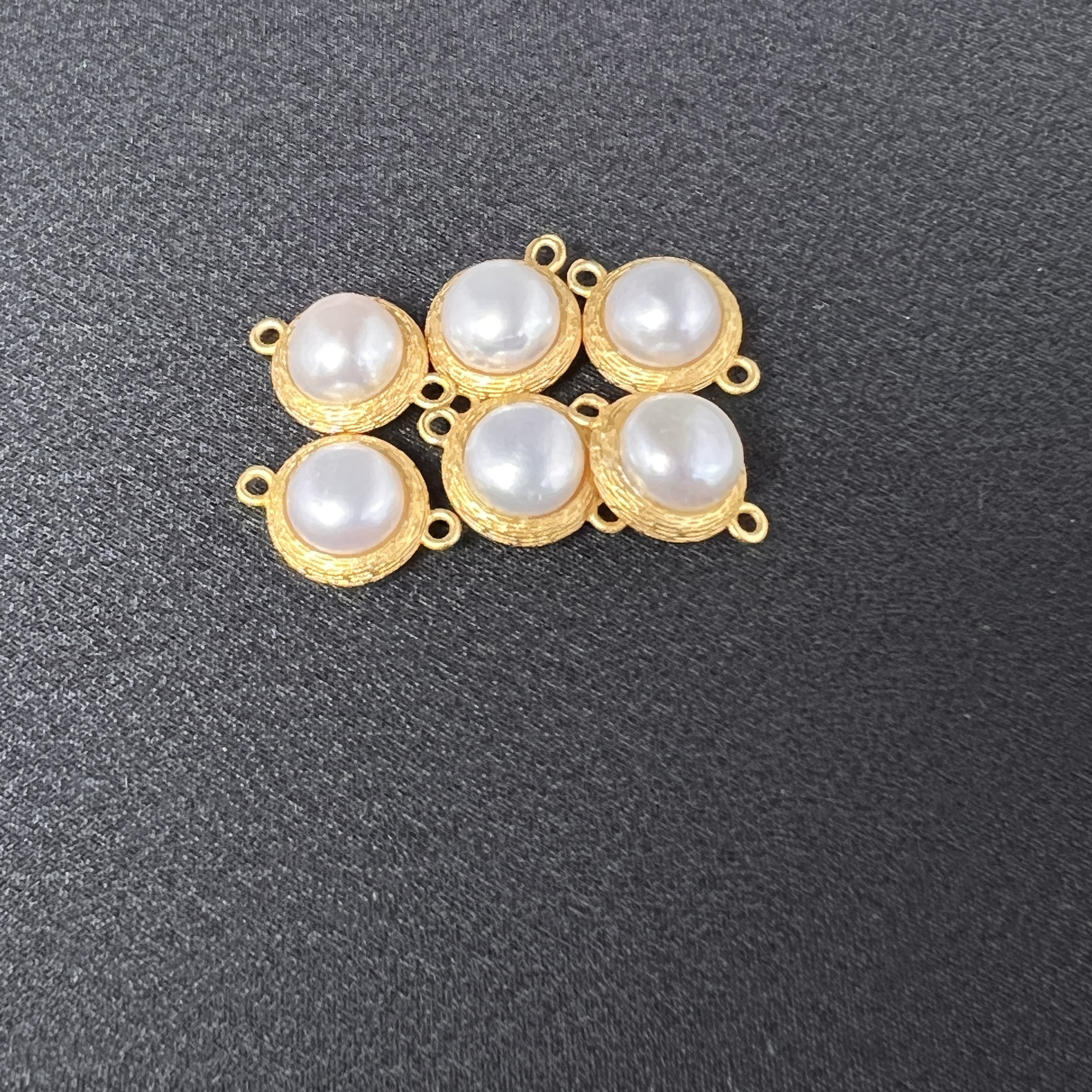 S925银镶淡水珍珠配饰 (多样性发一件)