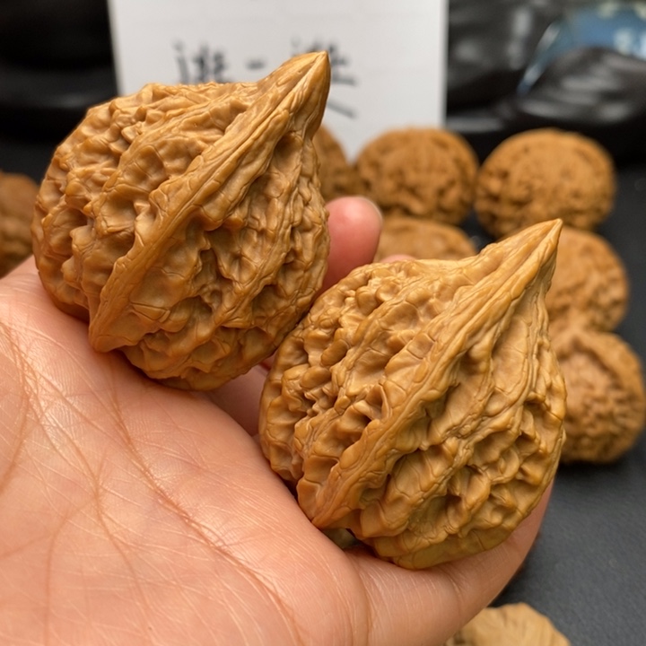 文玩核桃吊坠三****?大沽石41尺