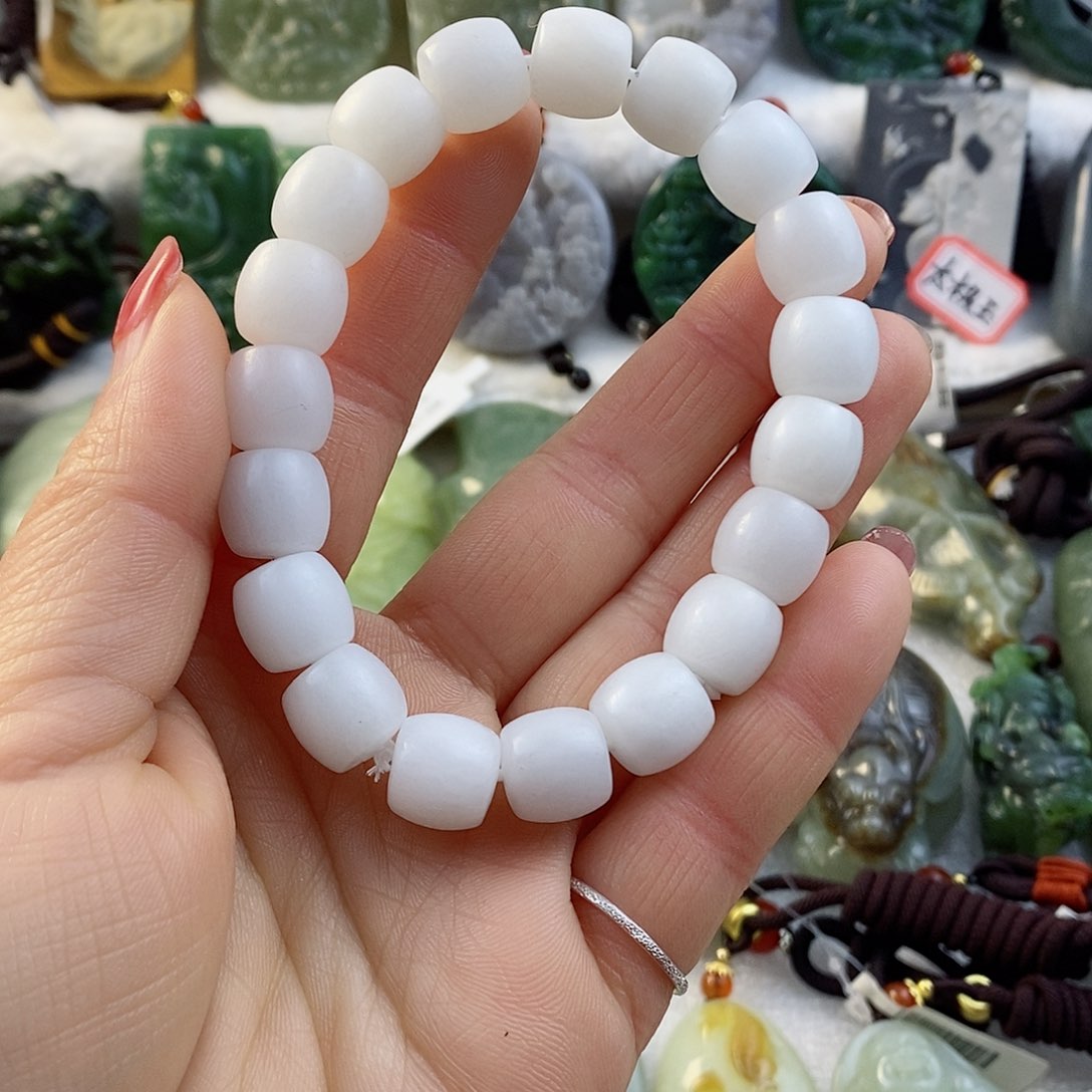 和田玉（糖玉）珠宝半成品未镶嵌荀*