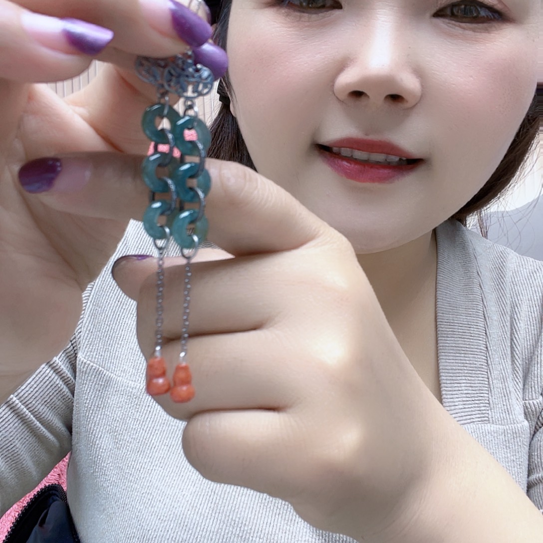 翡翠未镶嵌颈饰耳环