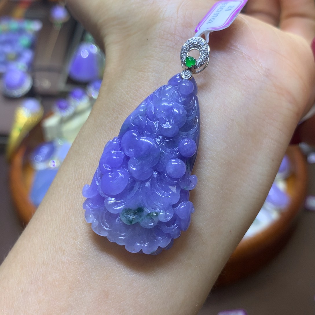 【闪购商品】翡翠颈饰18K金镶嵌翡翠