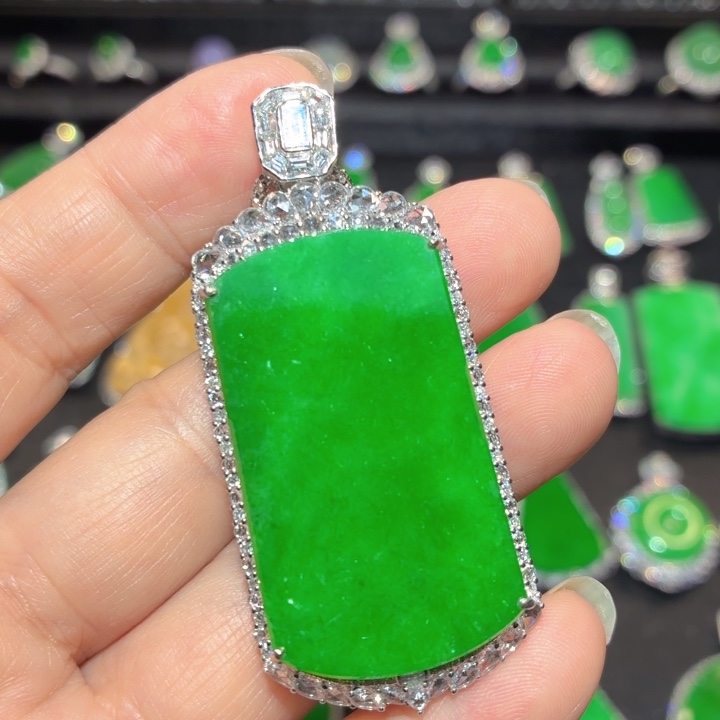 翡翠18K金镶嵌吊坠(不含链)翡翠