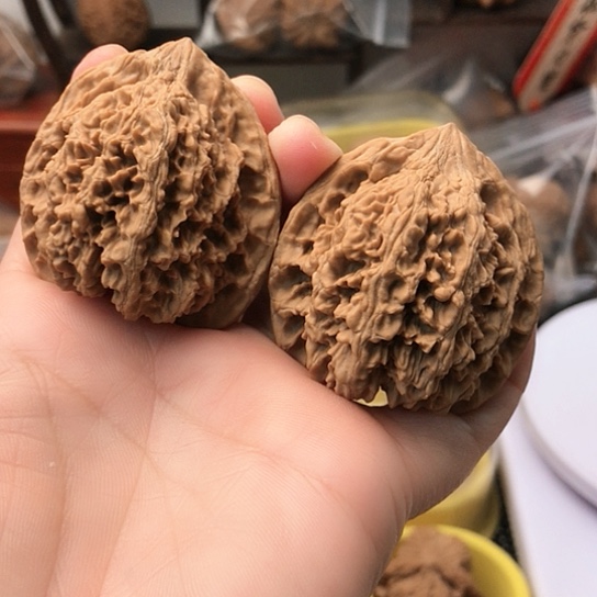 文玩核桃吊坠山地高装满天星