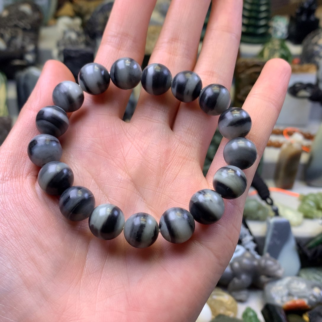 和田玉手串未镶嵌