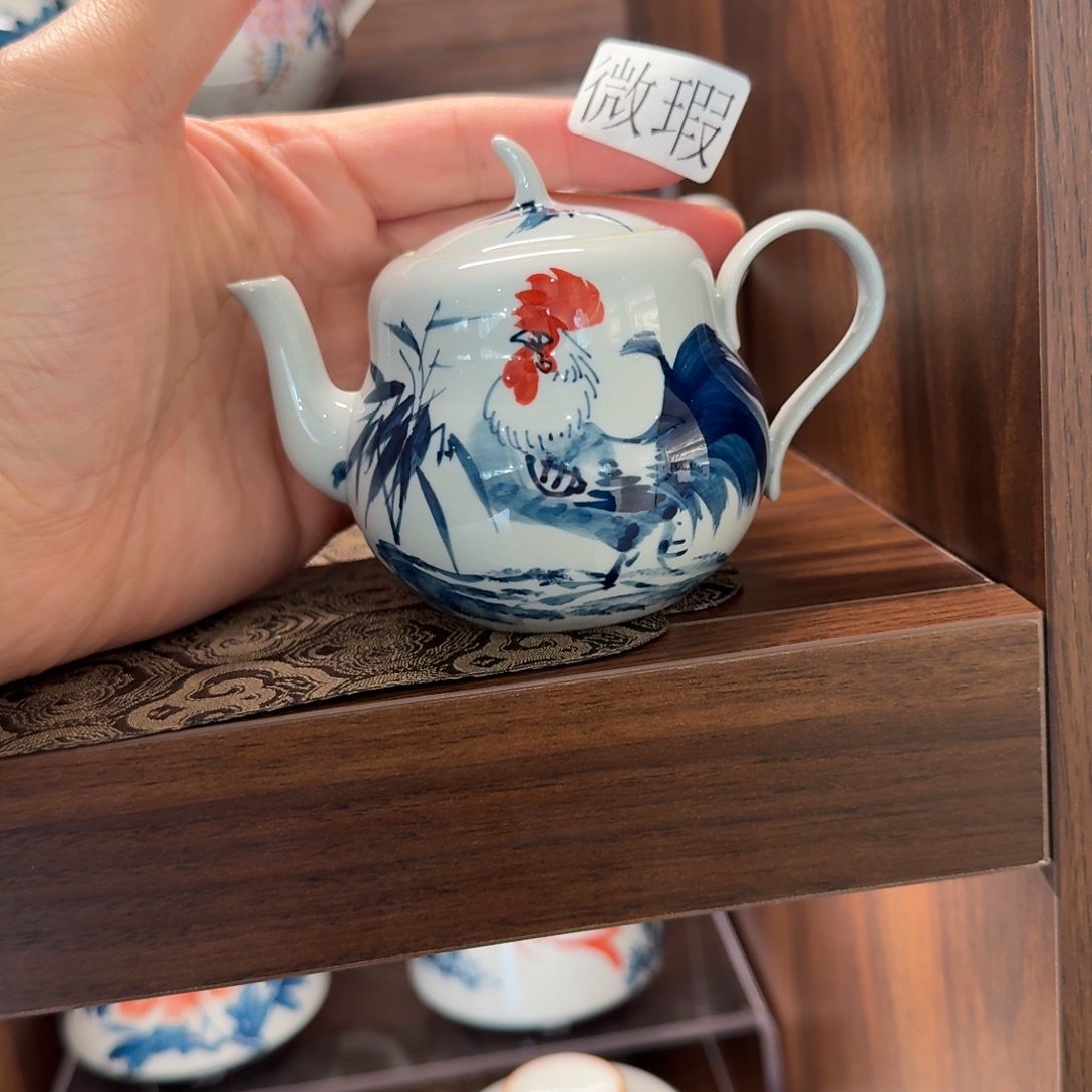 釉下手绘茶具微瑕