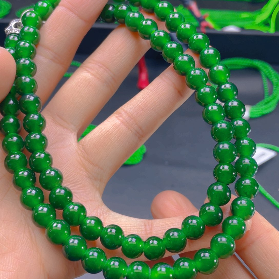 翡翠颈饰未镶嵌，1