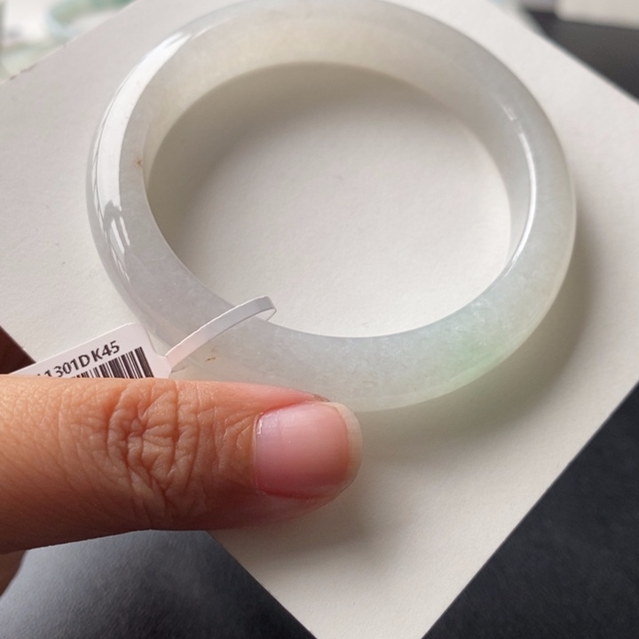 翡翠手镯未镶嵌64号55.5-10-8.3