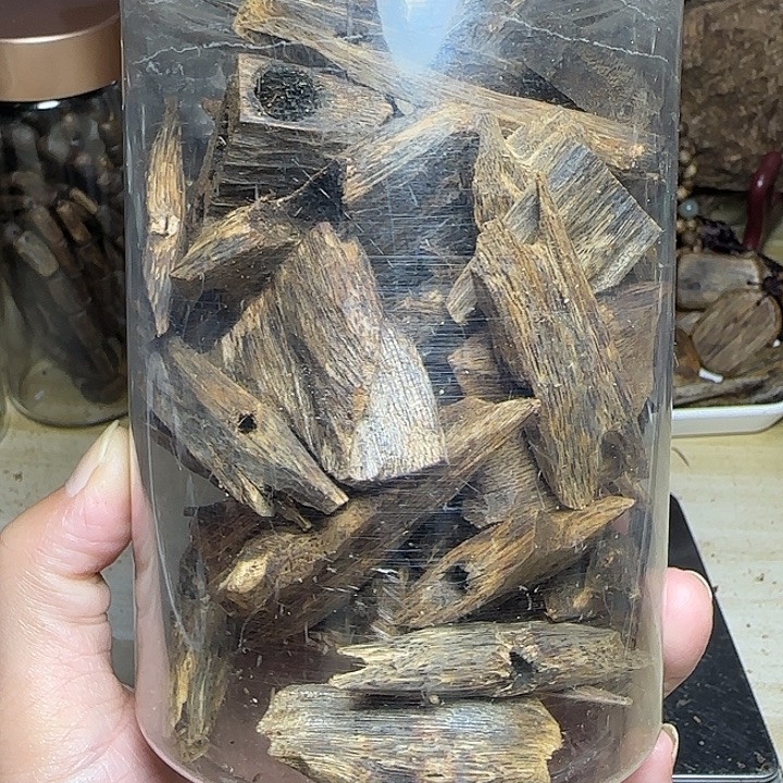 茗***白奇树心老料139克