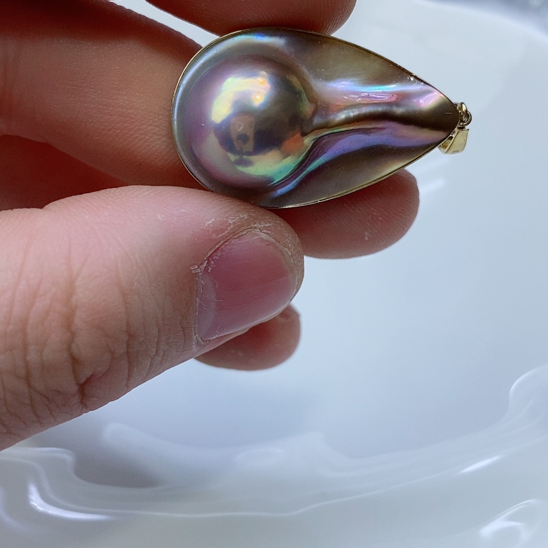 拼合珍珠（马贝珠）颈饰18K金镶嵌