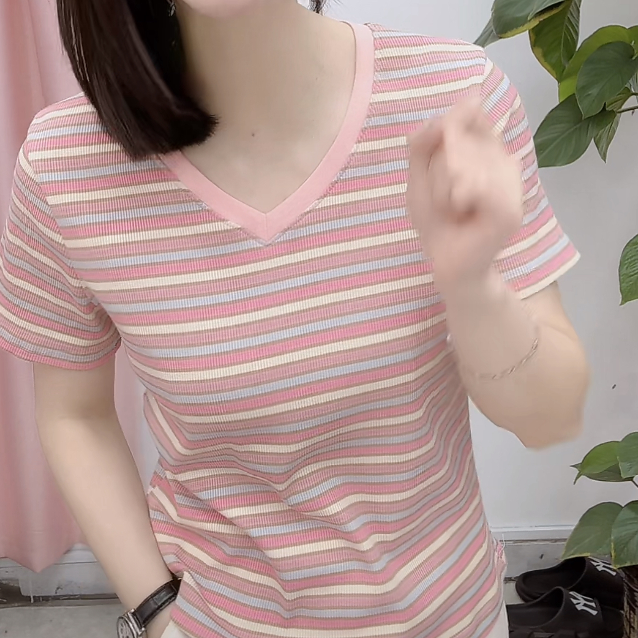 精棉罗纹V领减龄洋气撞色彩间条纹女装短袖T恤大方百搭