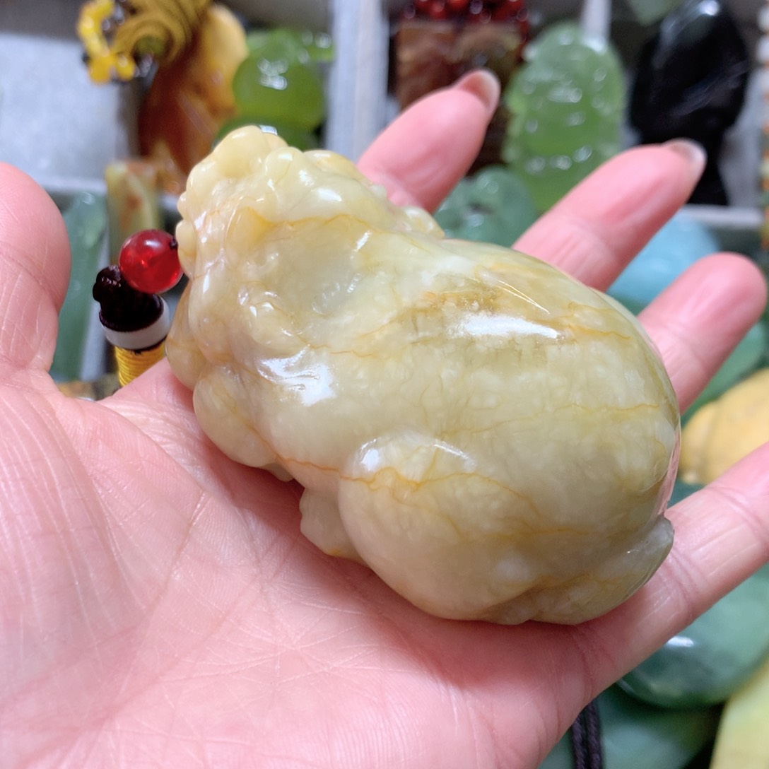 蛇纹石玉手把件未镶嵌
