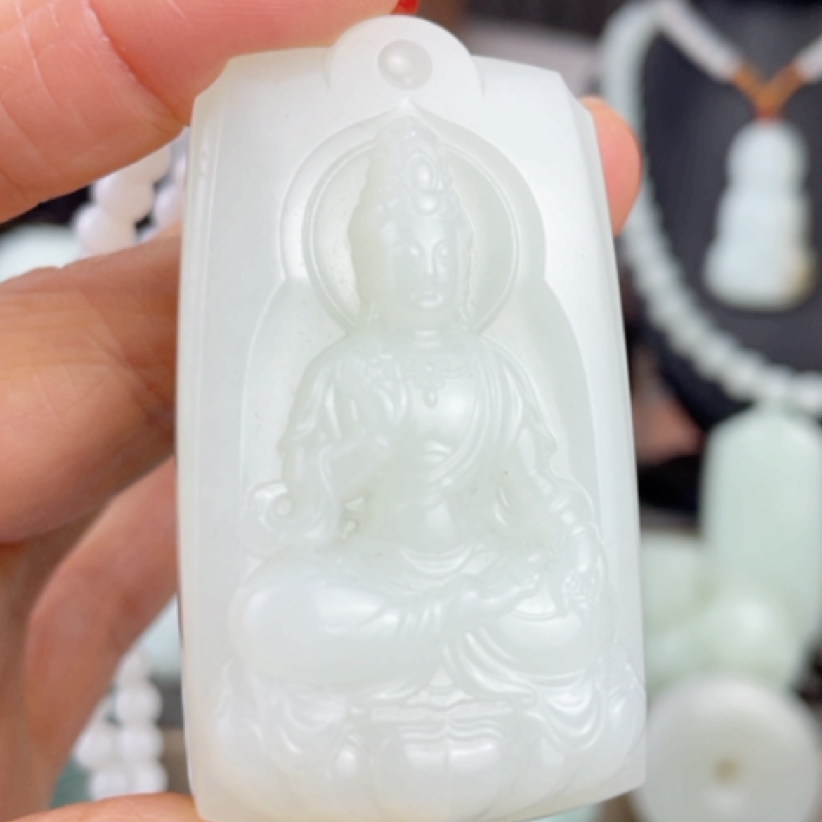 【闪购商品】颈饰未镶嵌和田玉