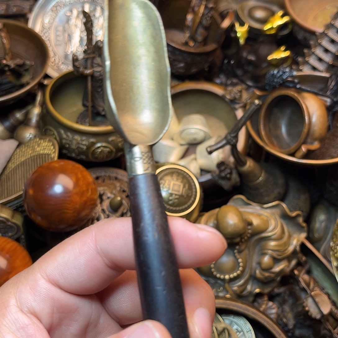 精美铜器工艺品等