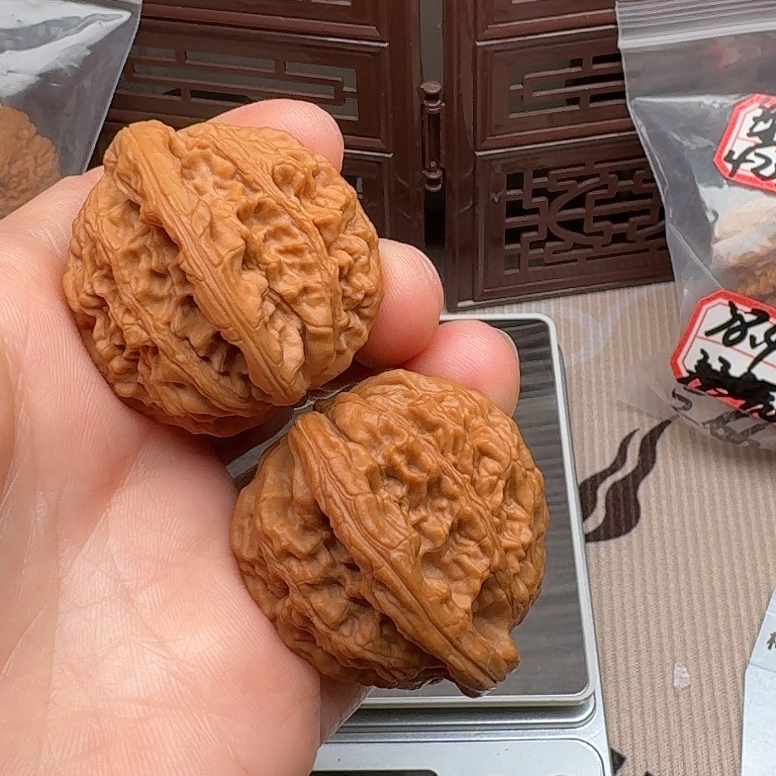 陳***总文玩核桃把件麦虎