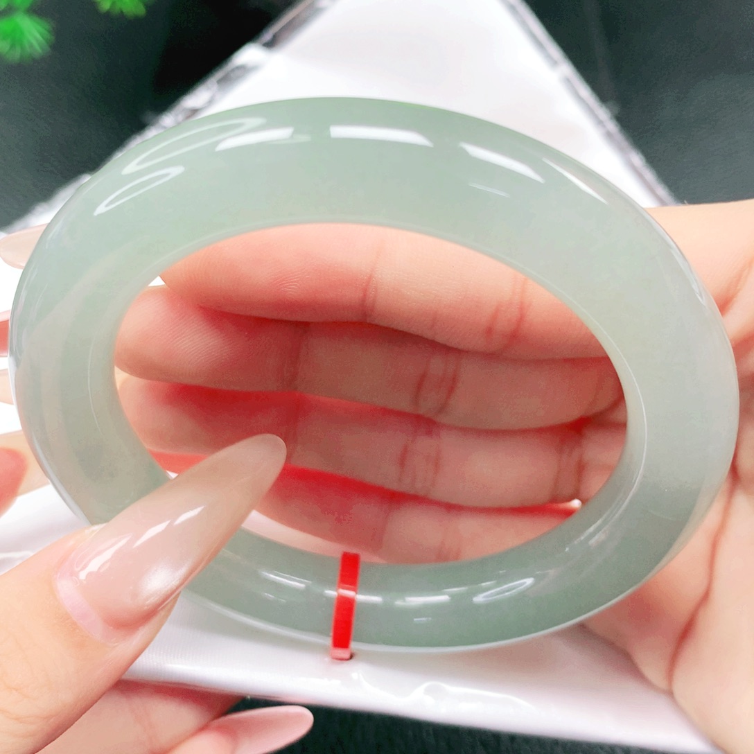 翡翠未镶嵌手镯57