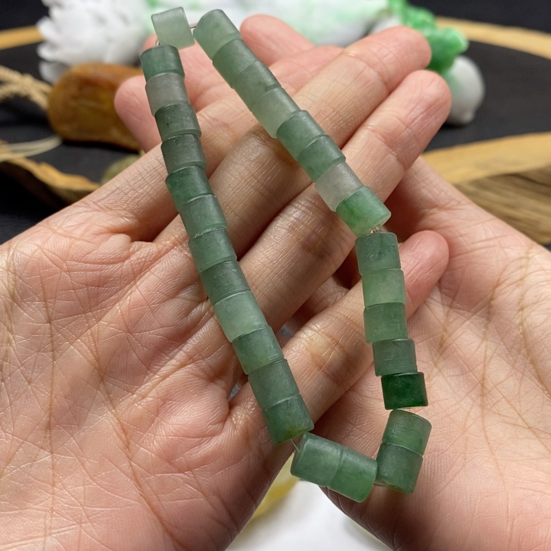 肉***两定制翡翠未镶嵌手串