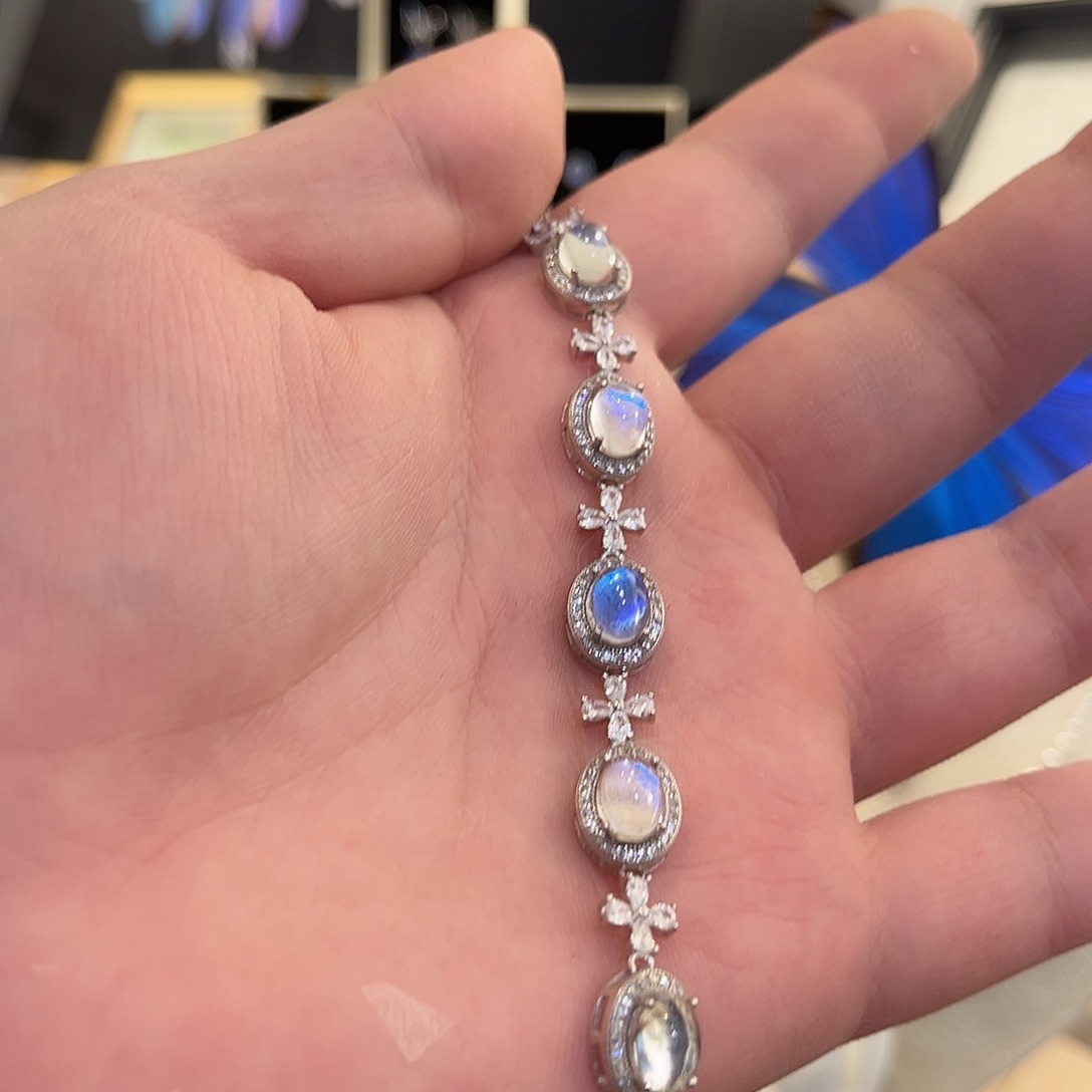 大理石磁石滴滴答答滴滴答答的